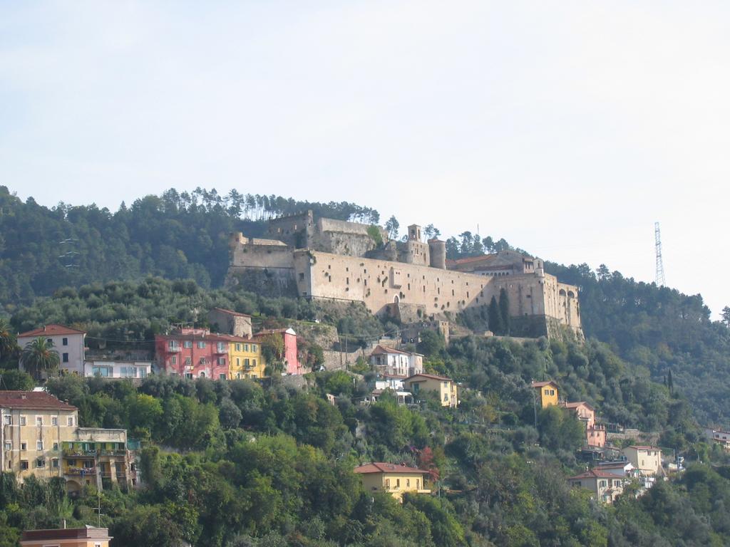 Hotel La Bussola مارينا دي ماسا المظهر الخارجي الصورة
