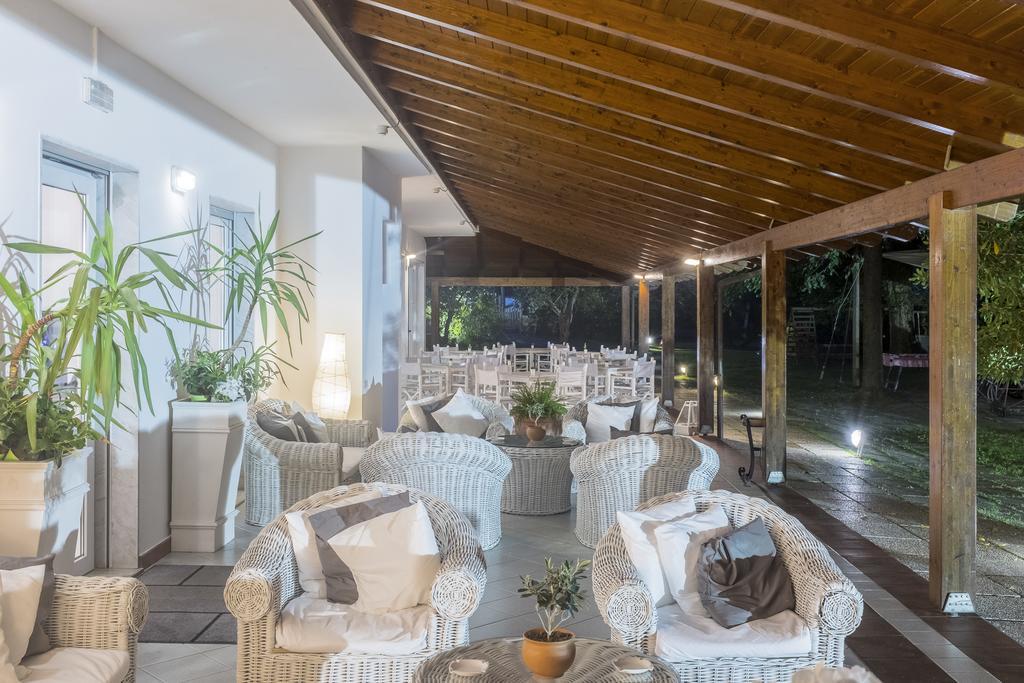 Hotel La Bussola مارينا دي ماسا المظهر الخارجي الصورة