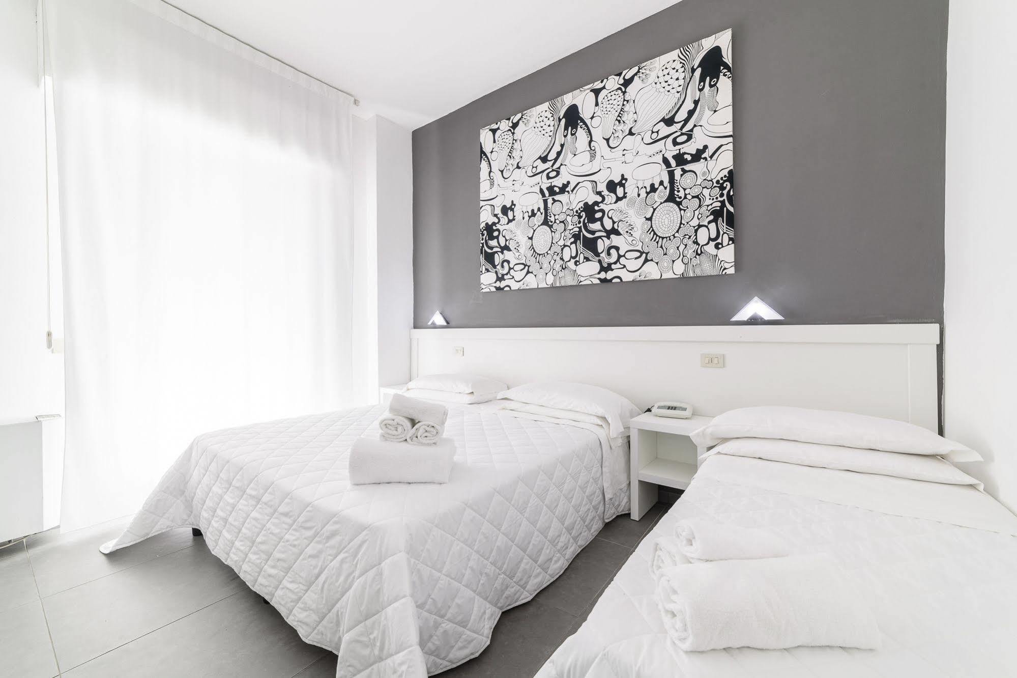 Hotel La Bussola مارينا دي ماسا المظهر الخارجي الصورة